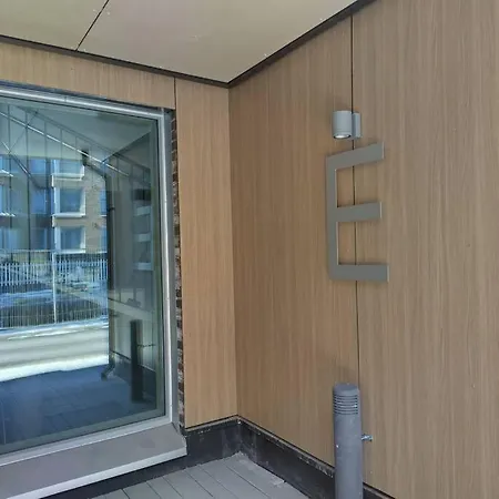 Huoneisto New Apparment, Near Of Airport, In Tikkurila *